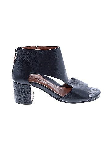 Gentle Souls by Kenneth Cole Sandals (view 1)