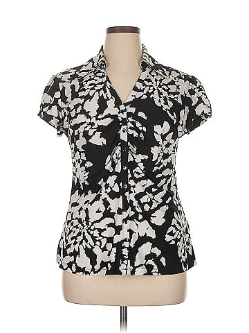 Violet & Claire Short Sleeve Blouse (view 1)