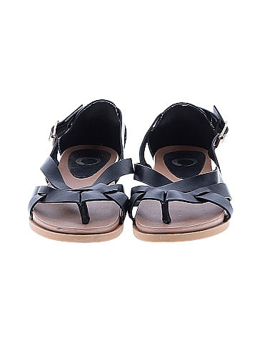 Journee Collection Sandals (view 2)