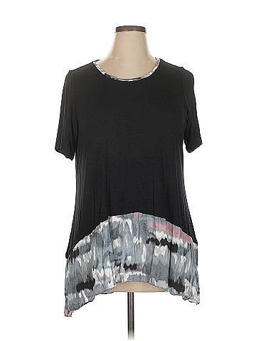 LOGO by Lori Goldstein Short Sleeve T-Shirt (view 1)