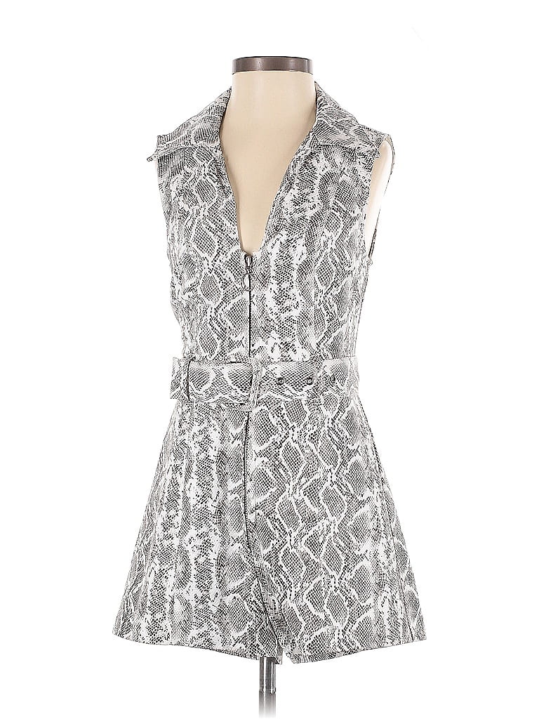Urban Outfitters 100% Viscose Paisley Gray Romper Size XS - photo 1