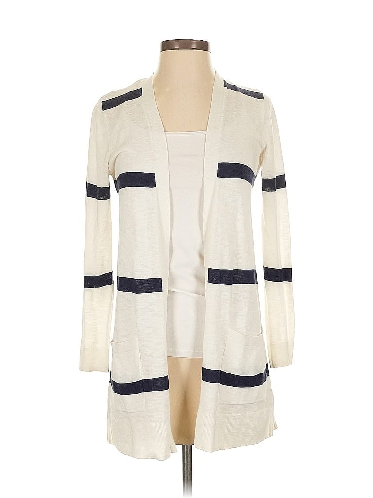 Pre-owned Old Navy Cardigan Sweater In White