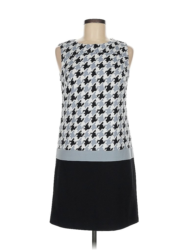 Click to view more detailed imagery on our partner's website Pre-owned Donna Morgan Casual Dress In Gray