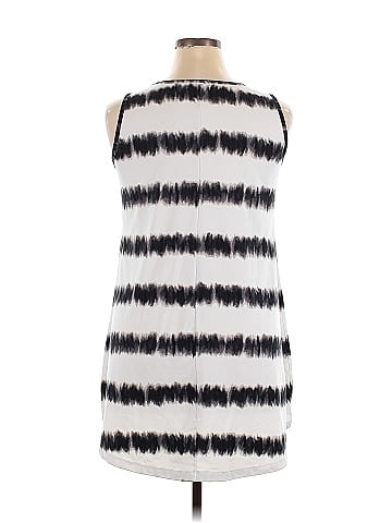 LIVI Sleeveless Blouse (view 2)