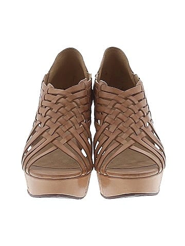 Chocolat Blu Wedges (view 2)