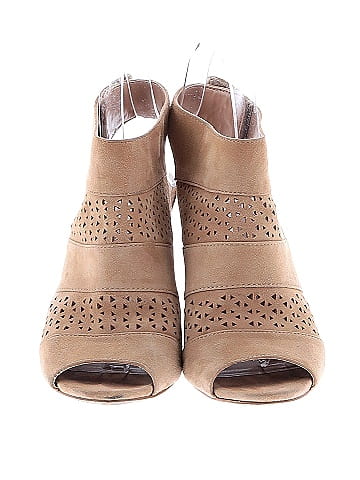 Audrey Brooke Heels (view 2)