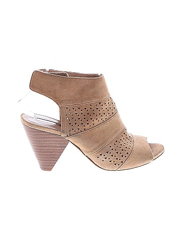 Audrey Brooke Heels (view 1)