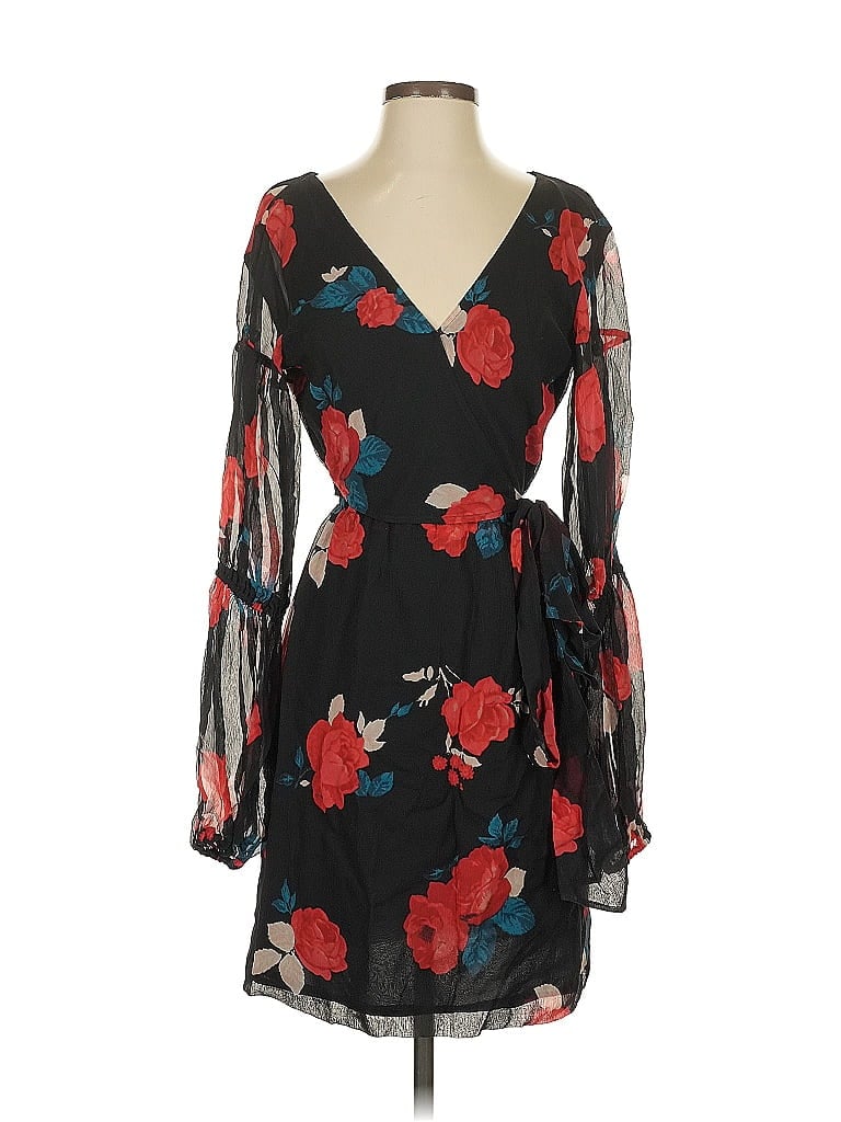 Click to view more detailed imagery on our partner's website Pre-owned Club Monaco Cocktail Dress In Black