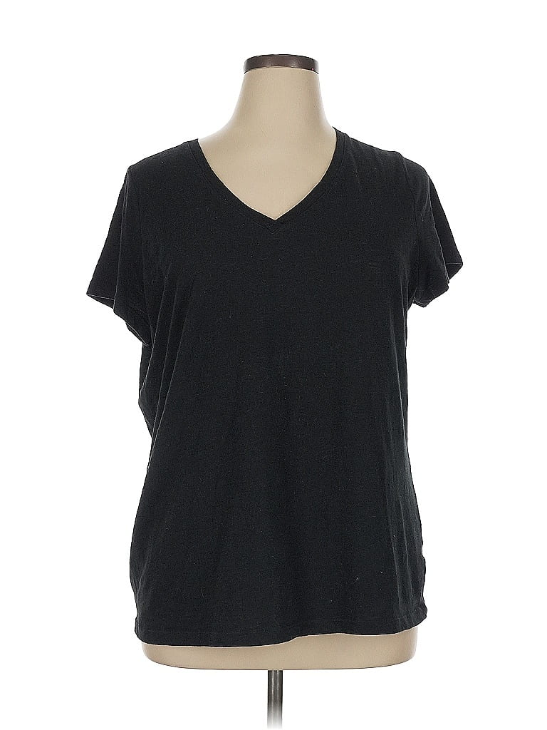 AVA & VIV Pre-owned Short Sleeve T-shirt In Black