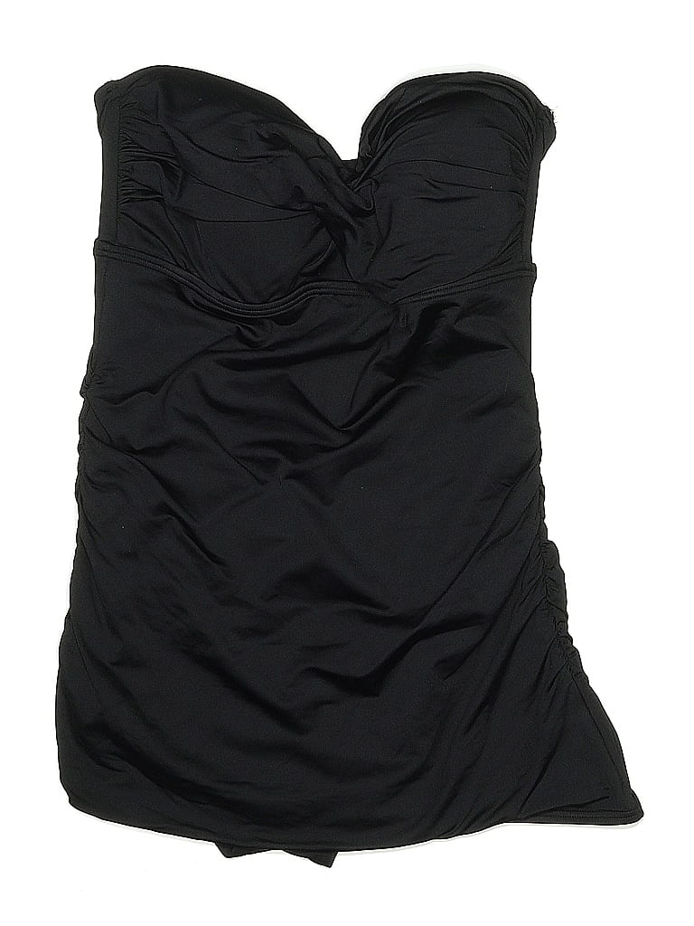 Click to view more detailed imagery on our partner's website Pre-owned Carmen Marc Valvo Swimwear Swimsuit Cover Up In Black