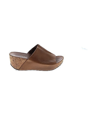 Chocolat Blu Wedges (view 1)