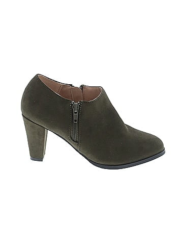 Journee Collection Ankle Boots (view 1)