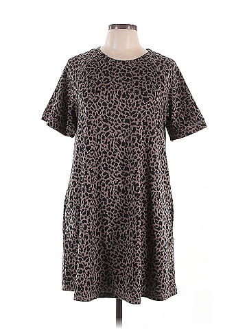New In Casual Dress (view 1)