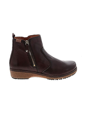 Pikolinos Ankle Boots (view 1)