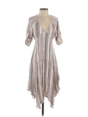 En Creme Casual Dress (view 1)