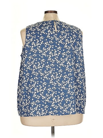 Fun2Fun Sleeveless Blouse (view 2)