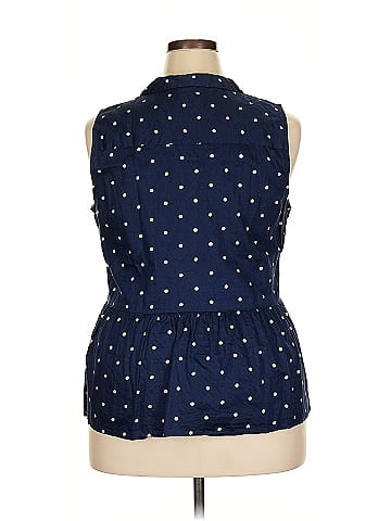 Elle Sleeveless Blouse (view 2)