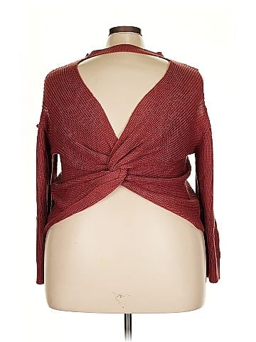 Full Circle Trends Pullover Sweater (view 2)