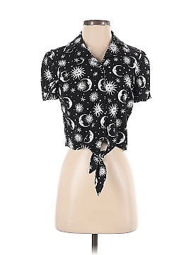 Hot Topic Short Sleeve Blouse