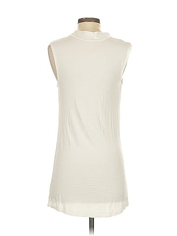 Hem & Thread Sleeveless T-Shirt (view 2)