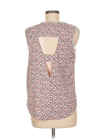 Delia's Sleeveless Top (view 2)