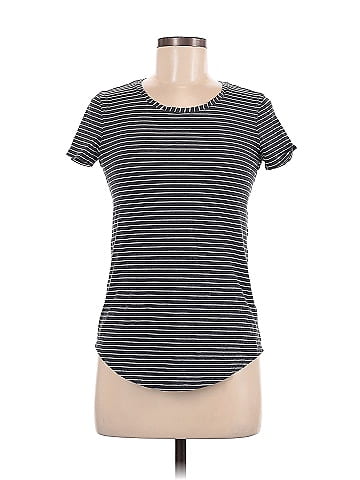 Lululemon Athletica Short Sleeve T-Shirt (view 1)