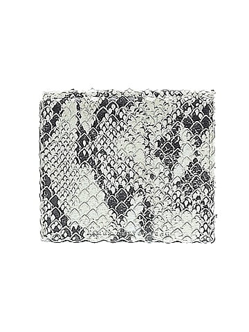 Unbranded Wallet (view 2)