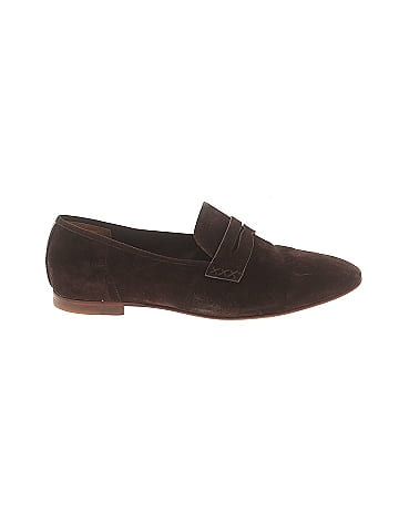 Margaux Flats (view 1)