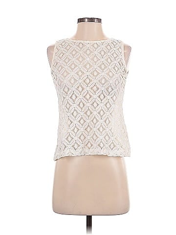 Hem & Thread Sleeveless Blouse (view 1)