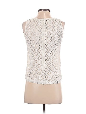 Hem & Thread Sleeveless Blouse (view 2)