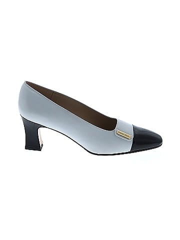 Etienne Aigner Heels (view 1)