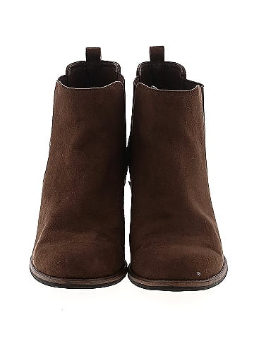 White Mountain Ankle Boots (view 2)