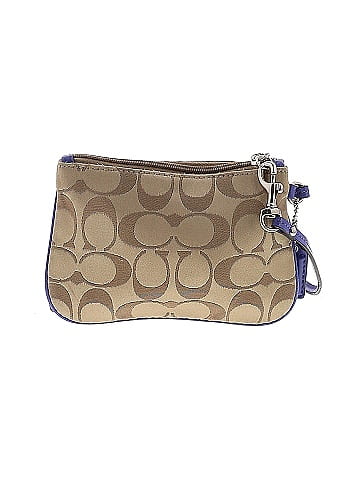 Coach Wristlet (view 2)