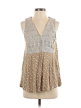Tiny Sleeveless Blouse