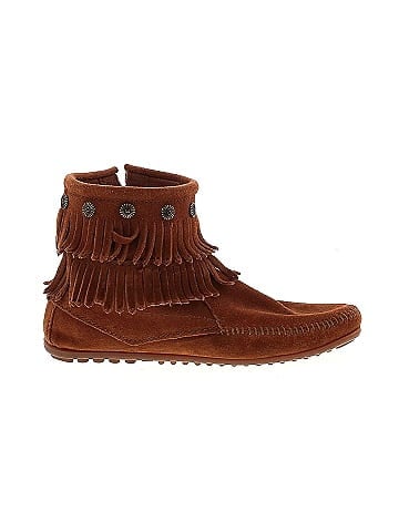 Minnetonka Boots (view 1)