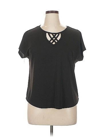 Louise Paris Short Sleeve Top (view 1)