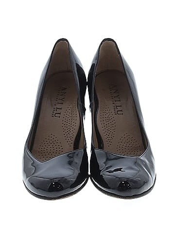 Anyi Lu Heels (view 2)