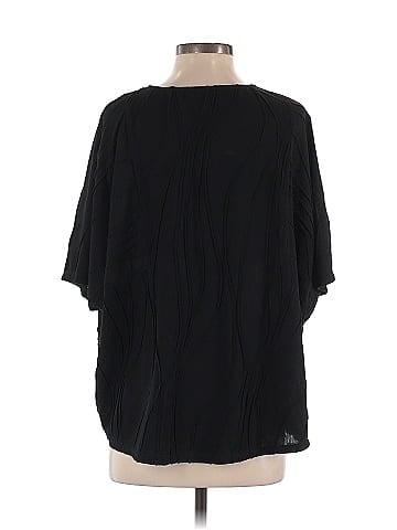 Coco + Carmen Short Sleeve Blouse (view 2)