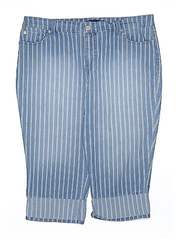 Bandolino Shorts (view 1)