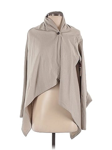 Sherpa Poncho (view 1)