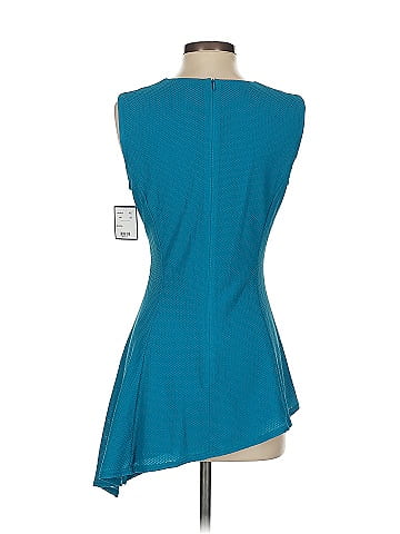 Doncaster Collection Sleeveless Top (view 2)