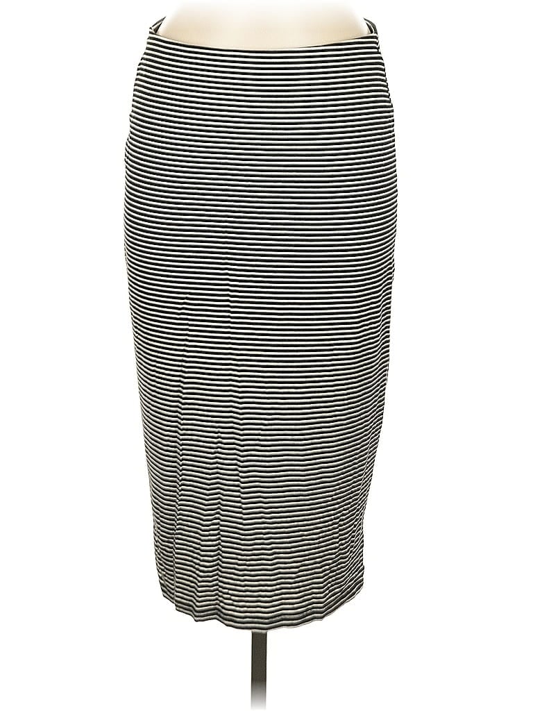Pre-owned Old Navy Casual Skirt In Gray