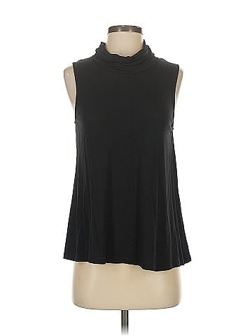Cupcakes & Cashmere Sleeveless T-Shirt (view 1)
