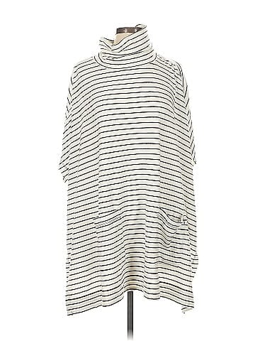 Lou & Grey Poncho (view 1)