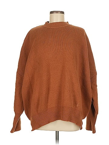 Vestique Turtleneck Sweater (view 1)