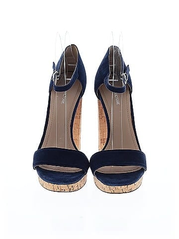 Pour La Victoire Heels (view 2)