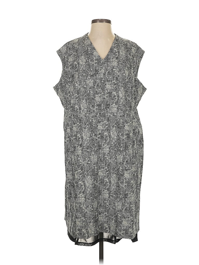 Pre-owned Mm. Lafleur Casual Dress In Gray
