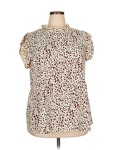 Angashion Short Sleeve Blouse (view 1)