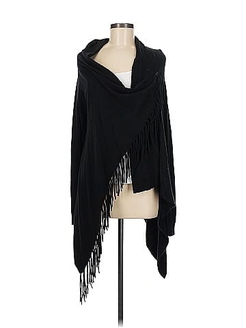 Lovestitch Poncho (view 1)