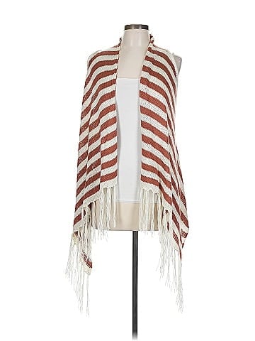 Daytrip Poncho (view 1)